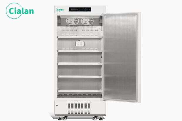 refrigerator for laboratory